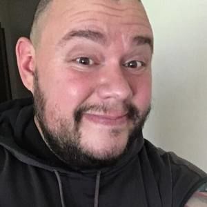 Meet your Posher, Adam